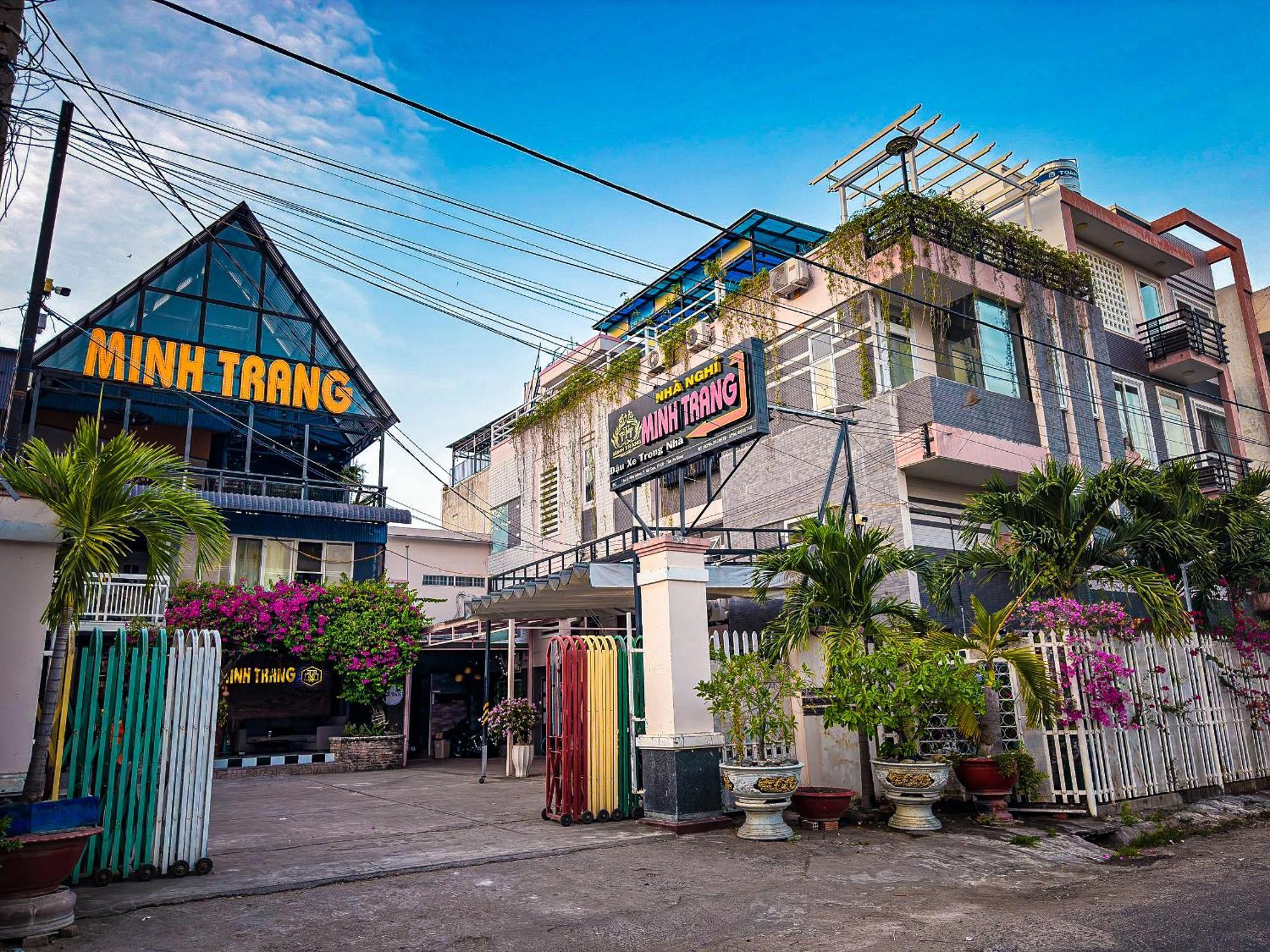 Minh Trang Motel チャウドック エクステリア 写真